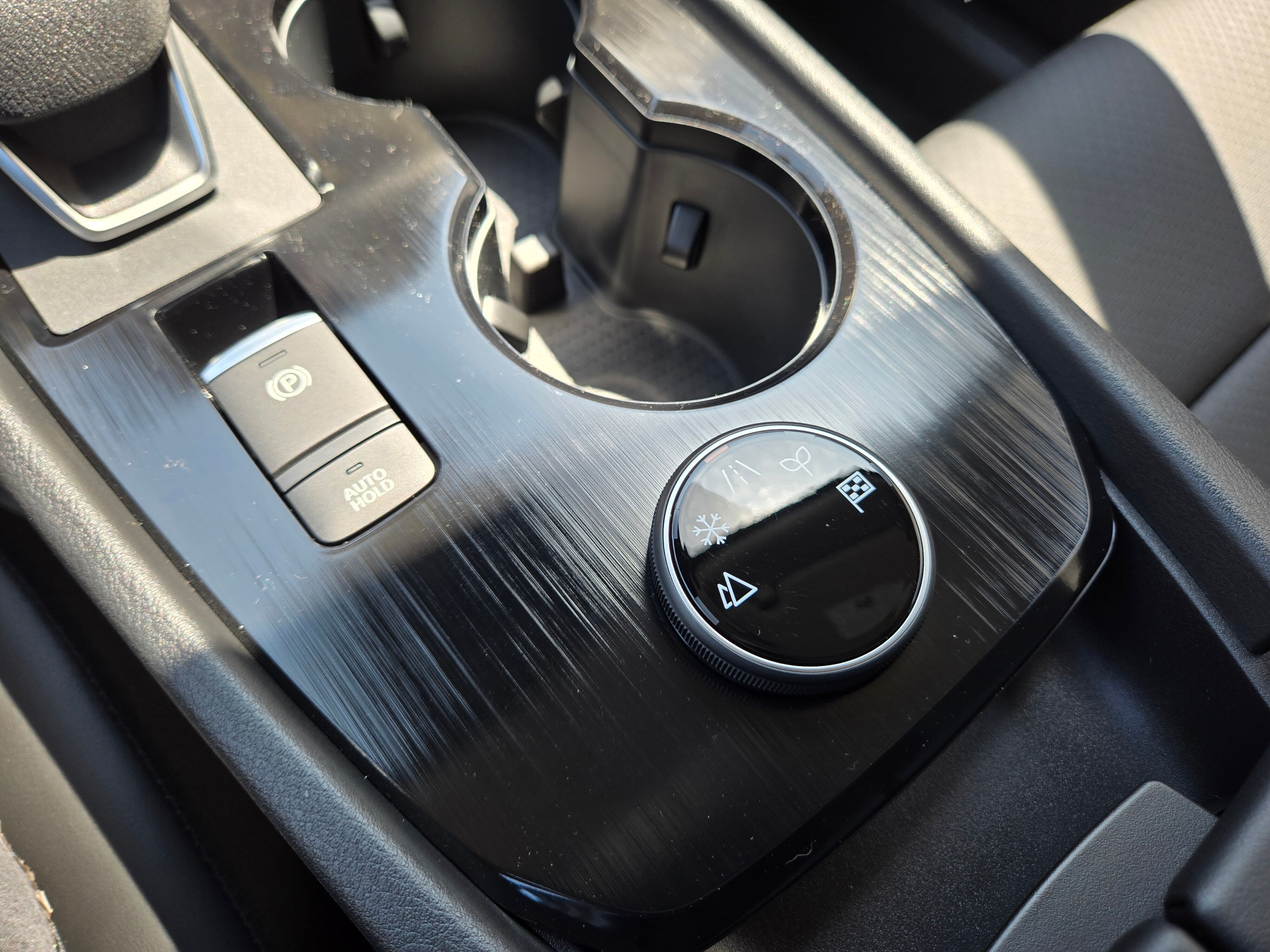 Vehicle image 21 of 30