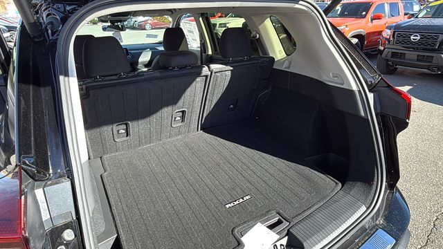 Vehicle image 12 of 41
