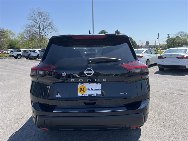 Vehicle image 8 of 19