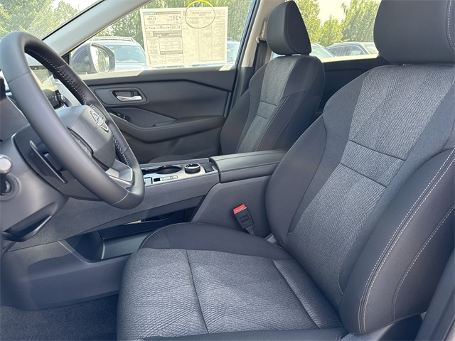 Vehicle image 10 of 19