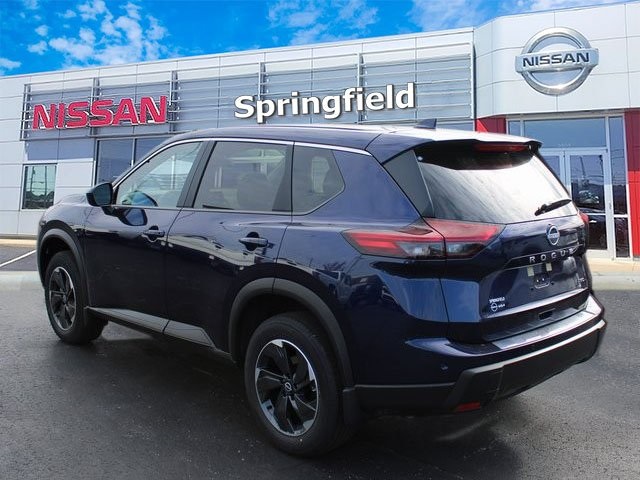 Vehicle image 4 of 19
