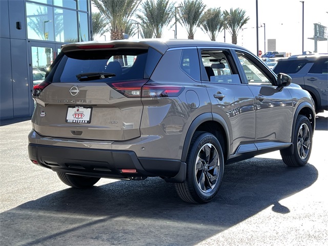 Vehicle image 5 of 28