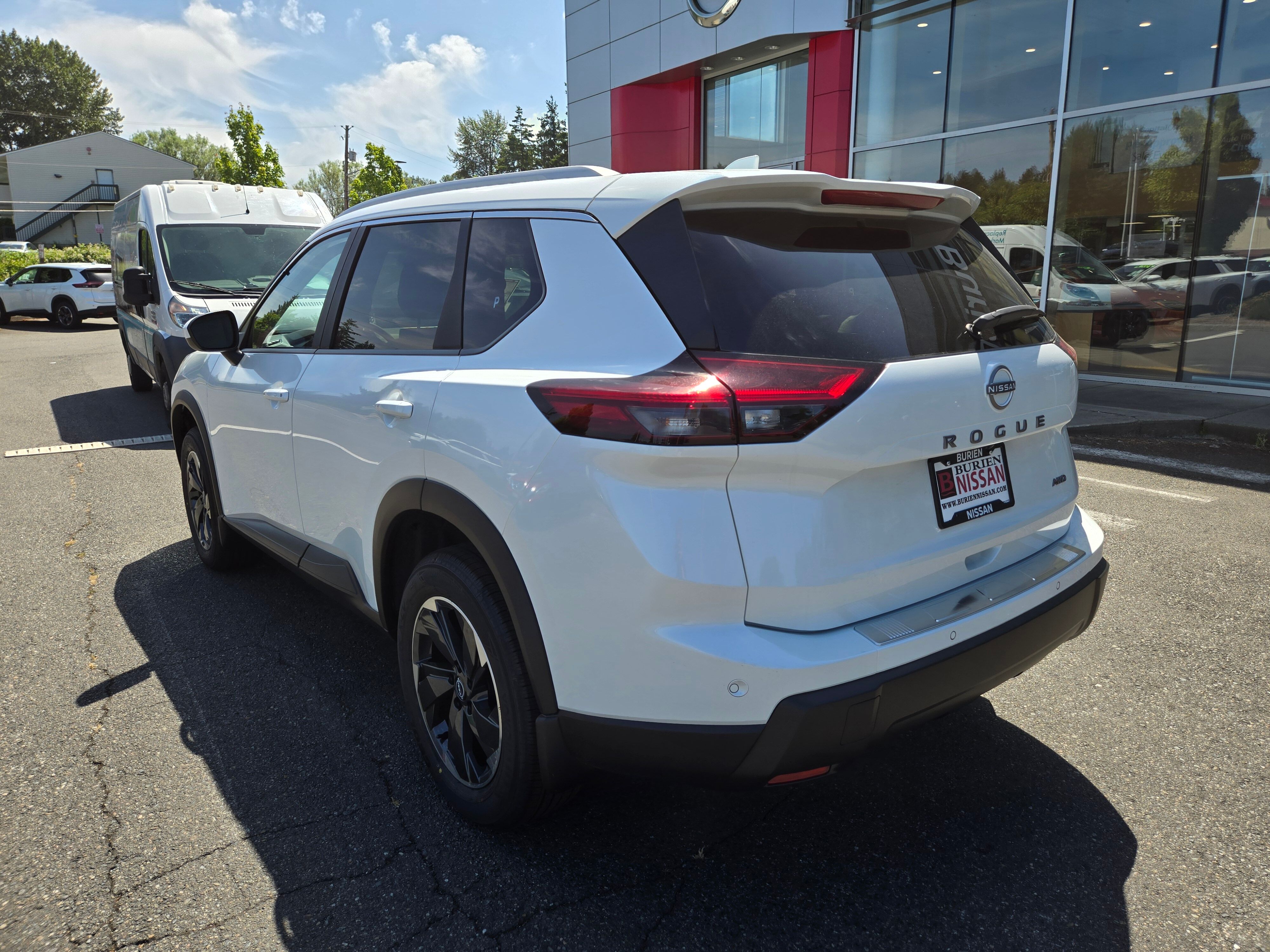Vehicle image 7 of 31