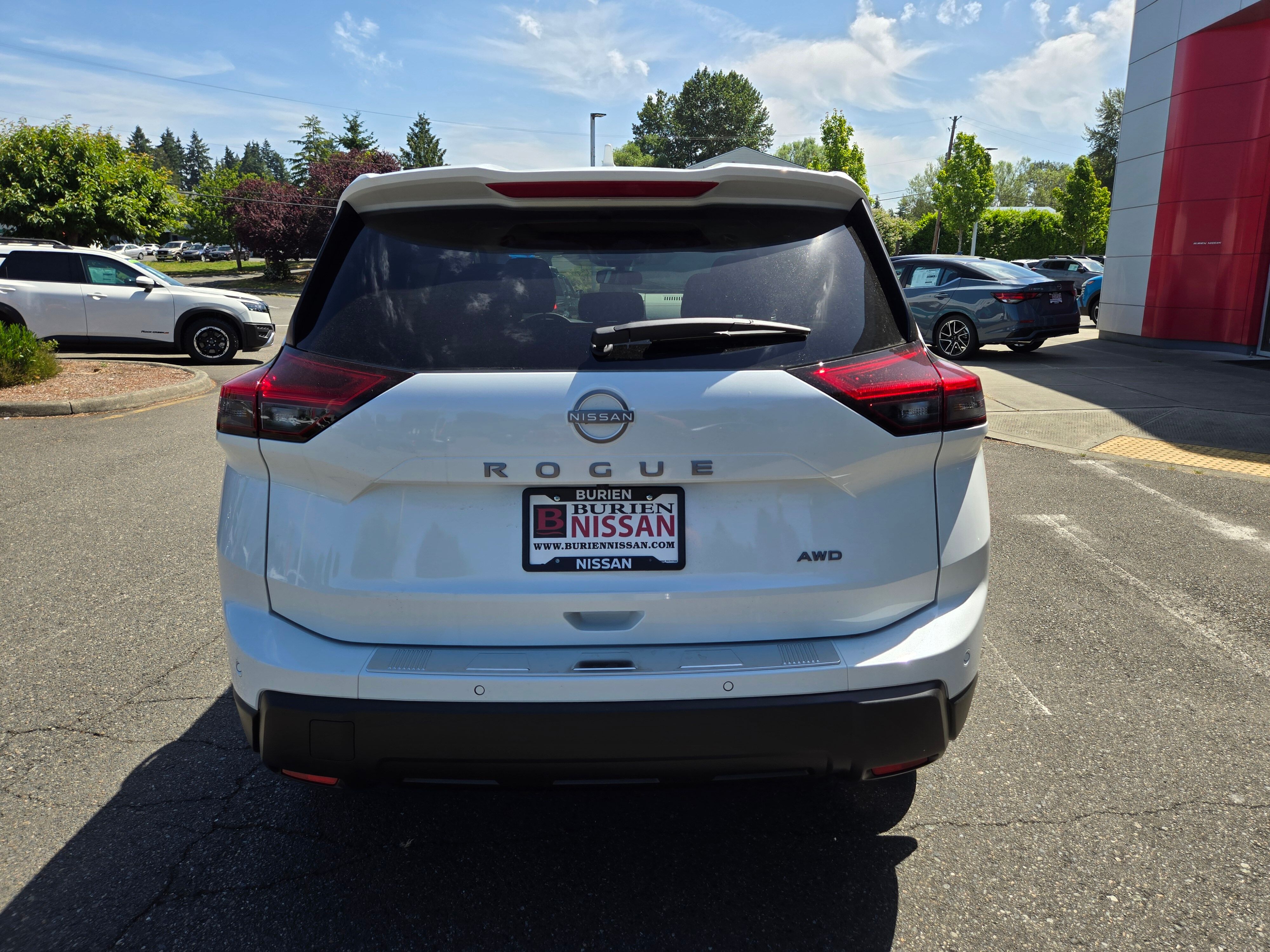 Vehicle image 6 of 31