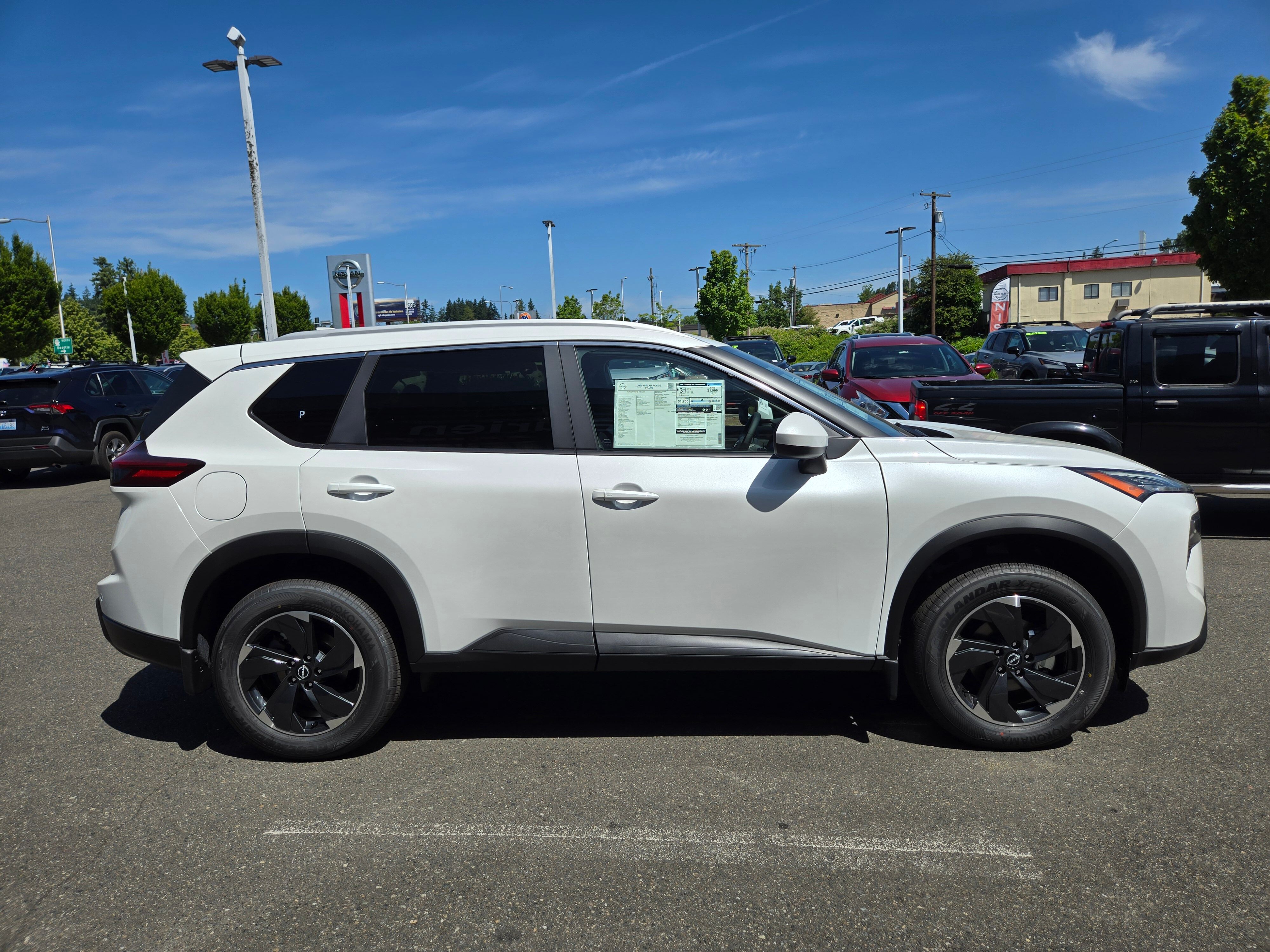 Vehicle image 4 of 31