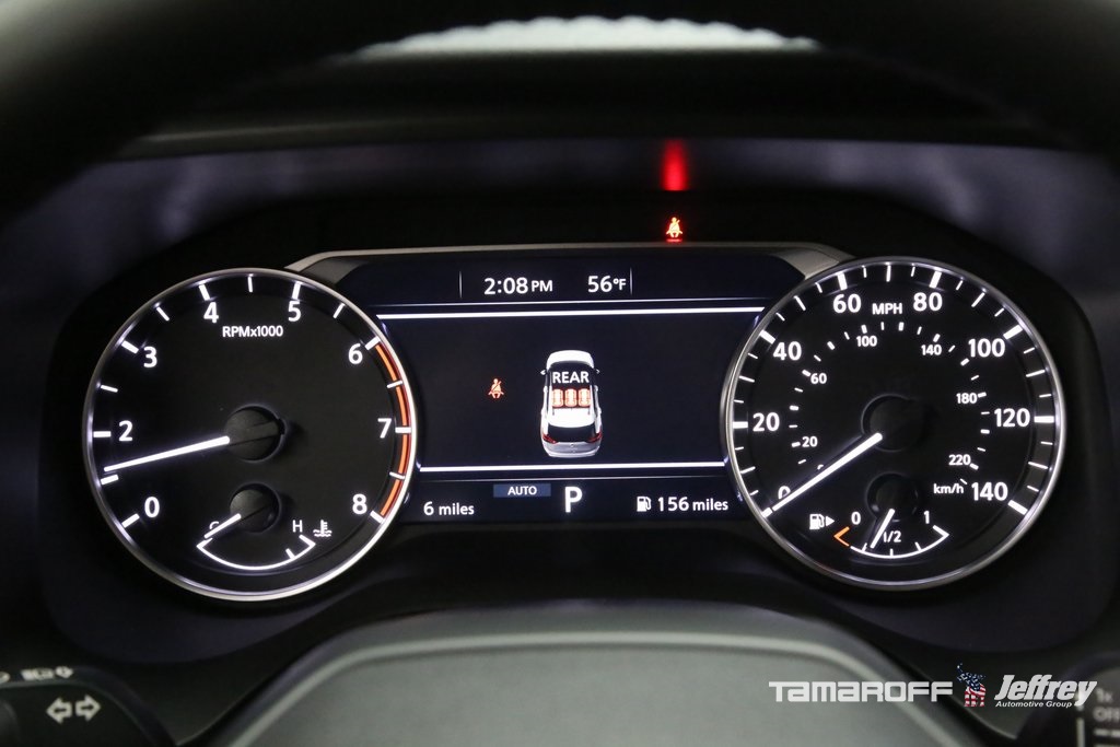 Vehicle image 12 of 21