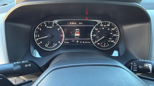 Vehicle image 32 of 35