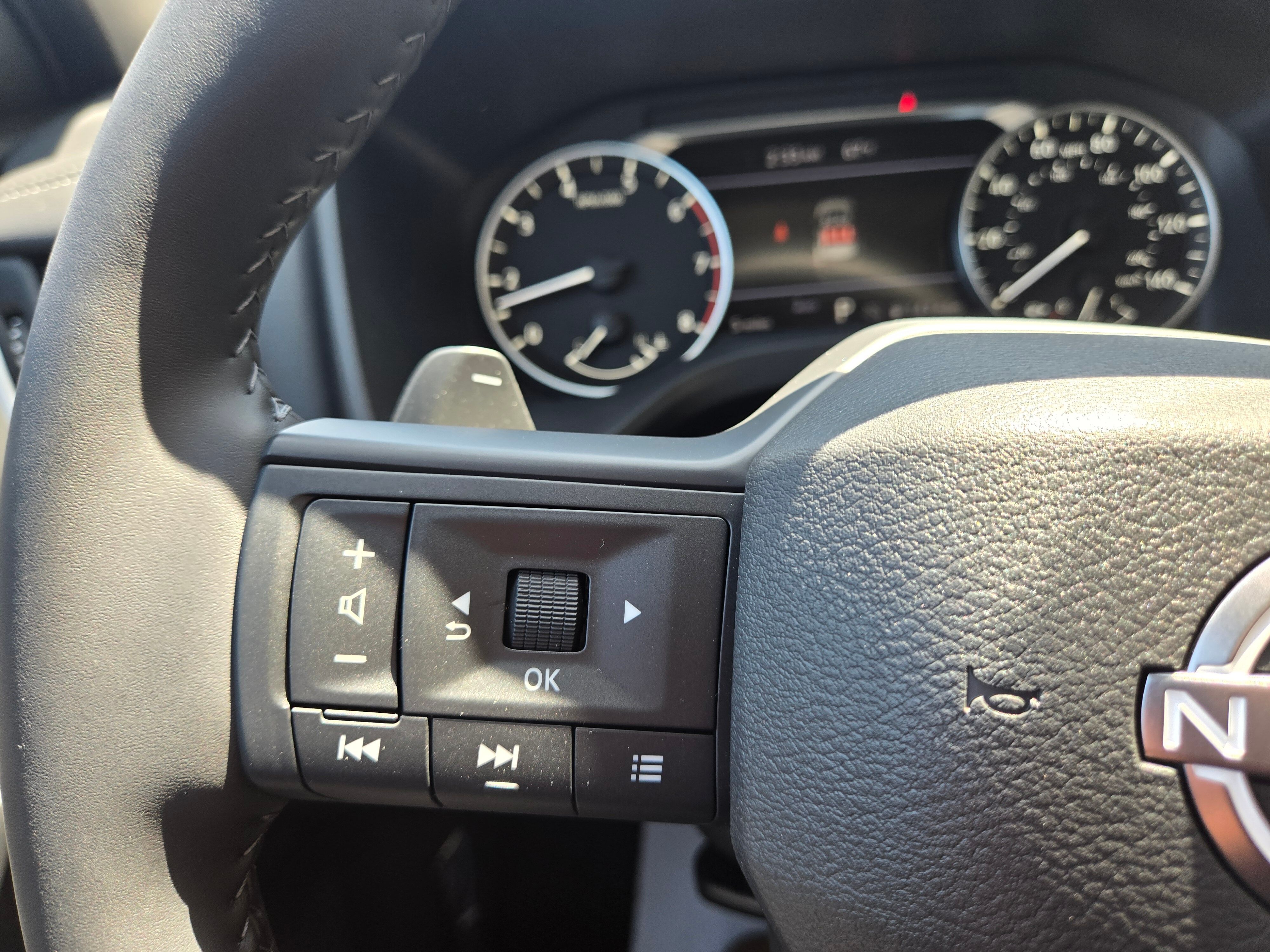 Vehicle image 22 of 30