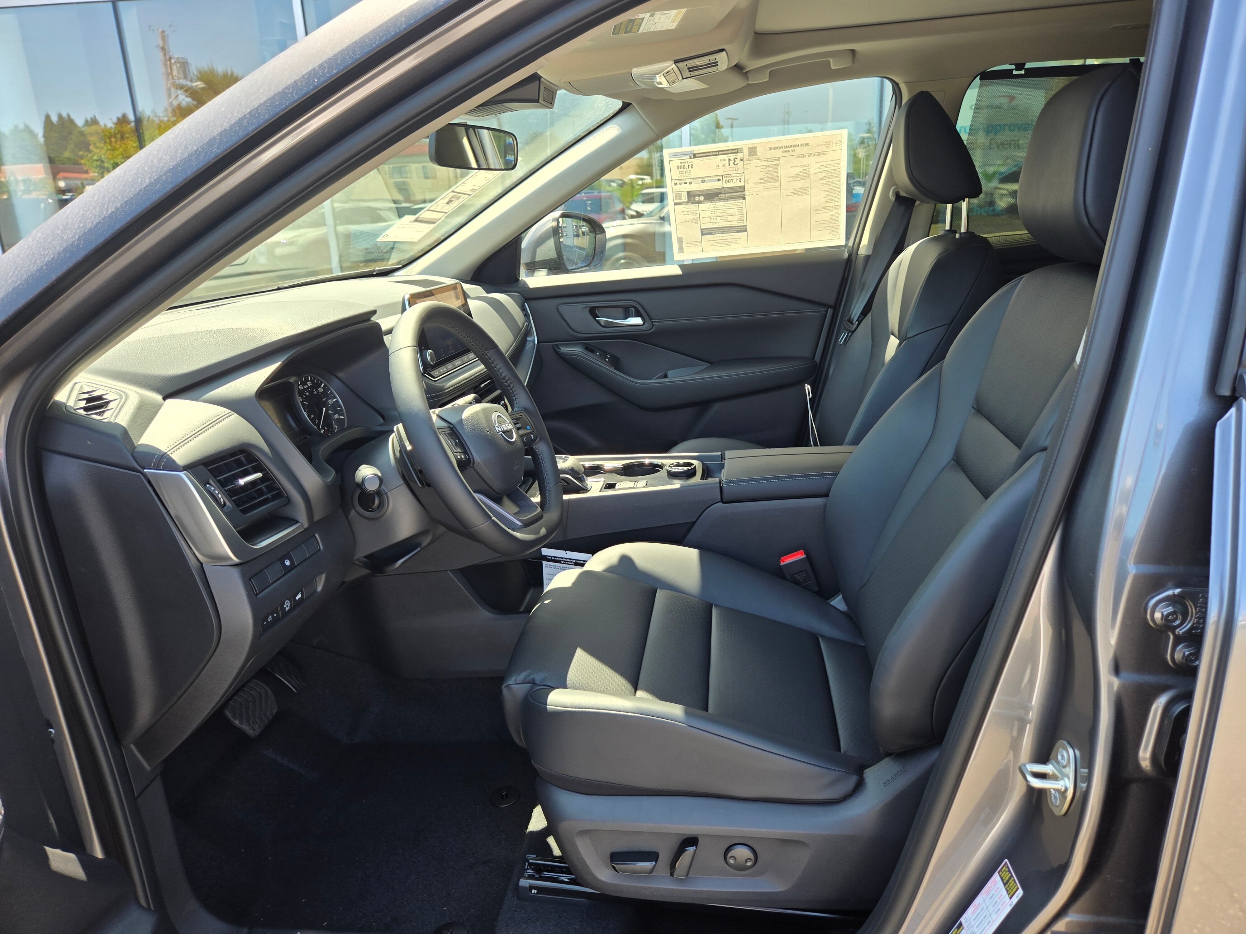 Vehicle image 14 of 30
