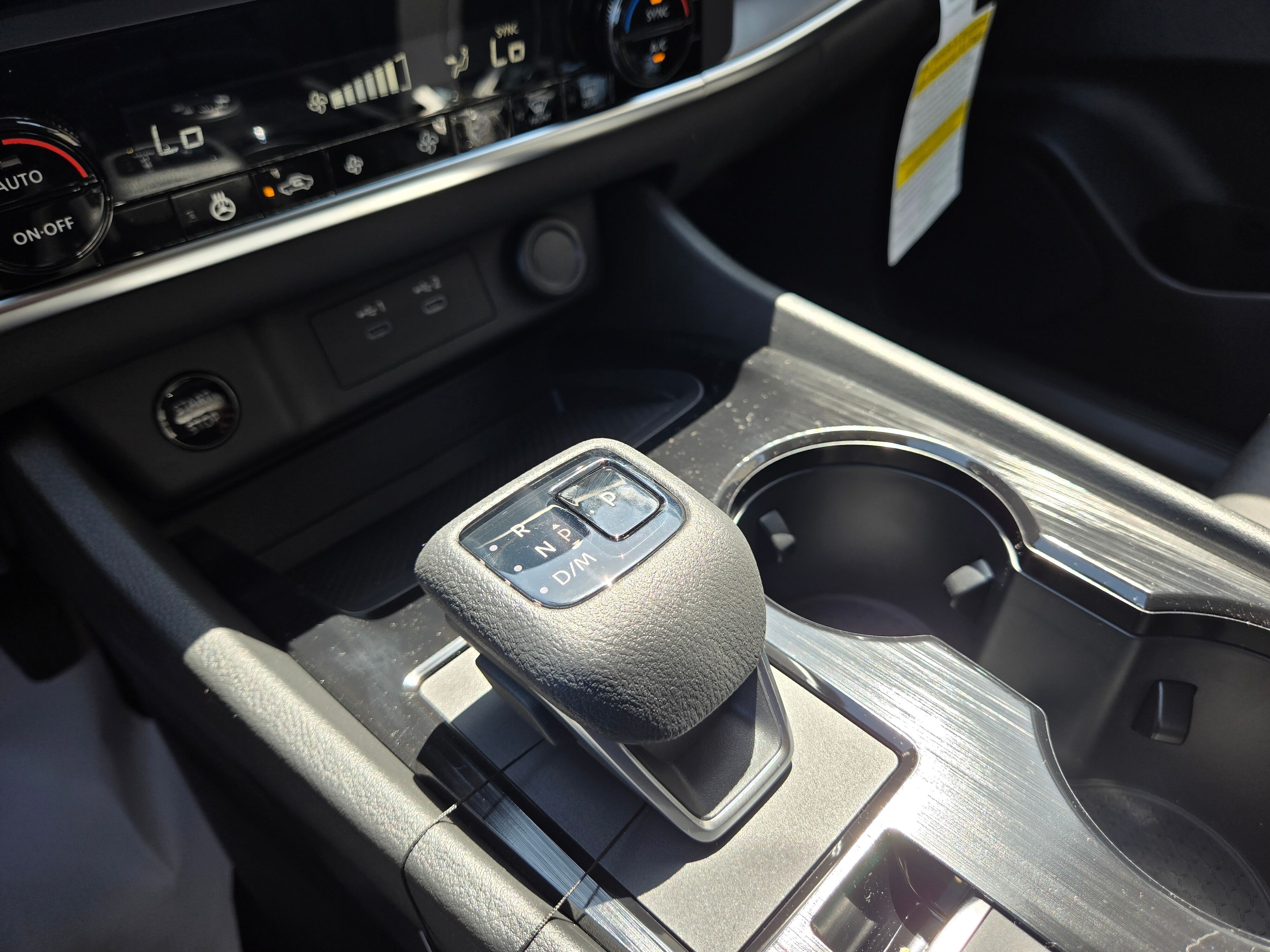 Vehicle image 24 of 30