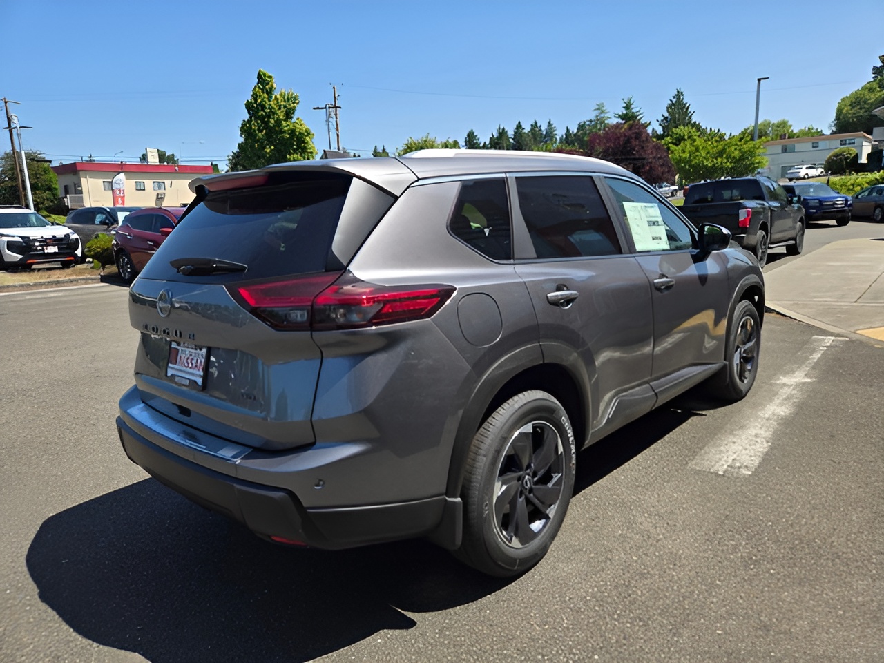 Vehicle image 28 of 30