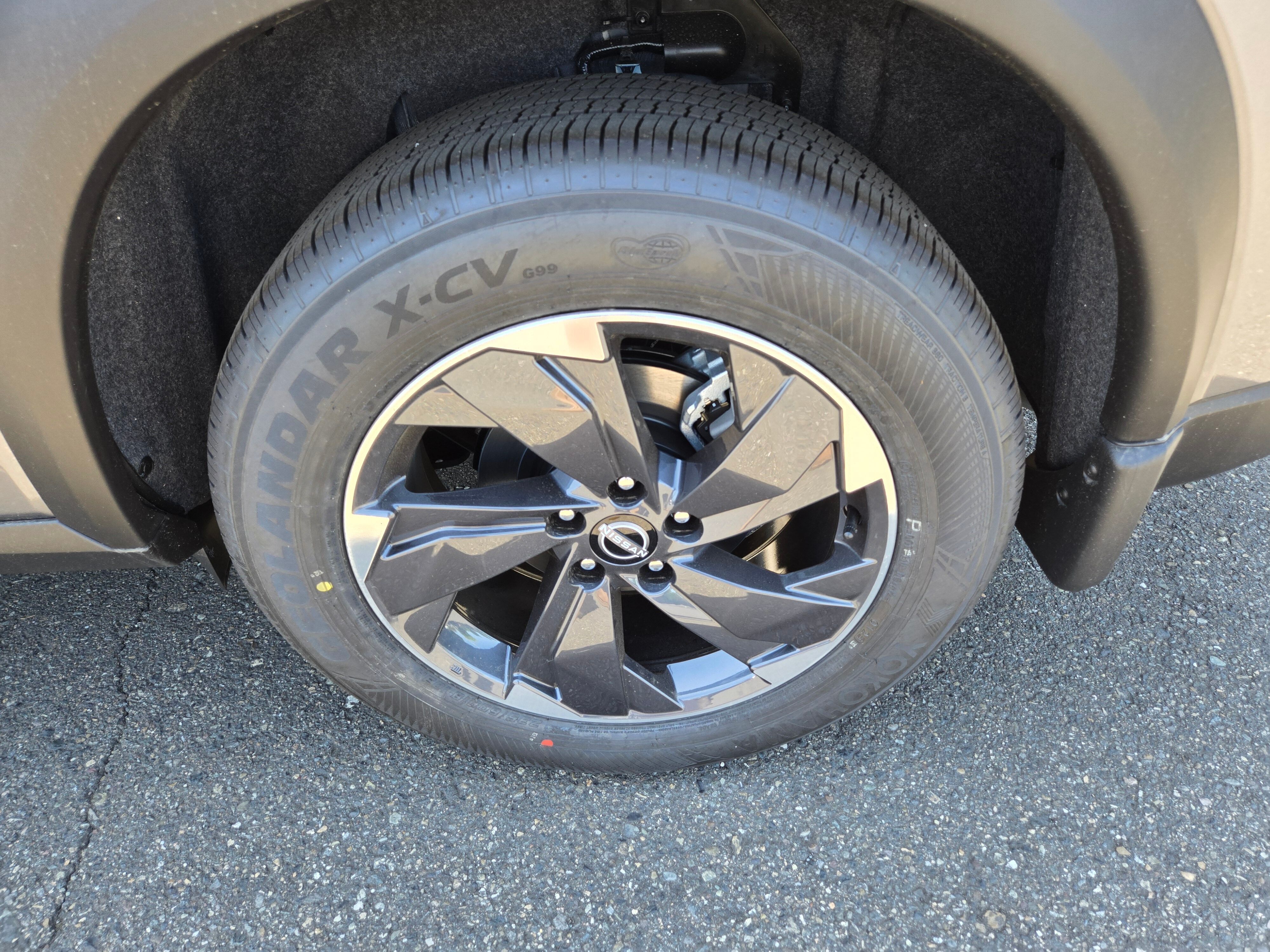 Vehicle image 11 of 30