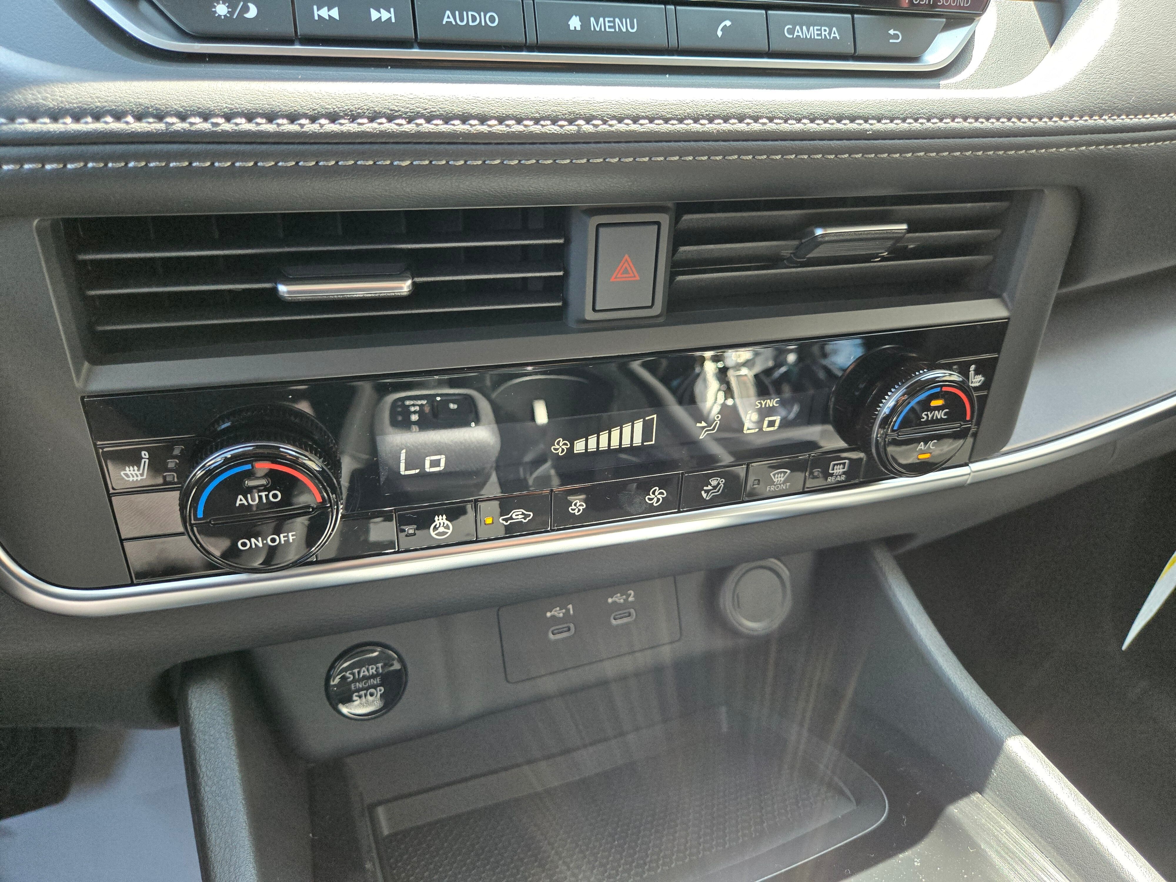 Vehicle image 19 of 30