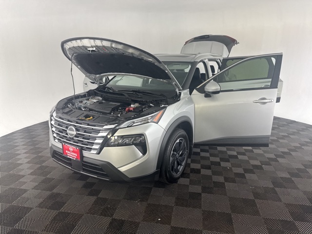 Vehicle image 1 of 28