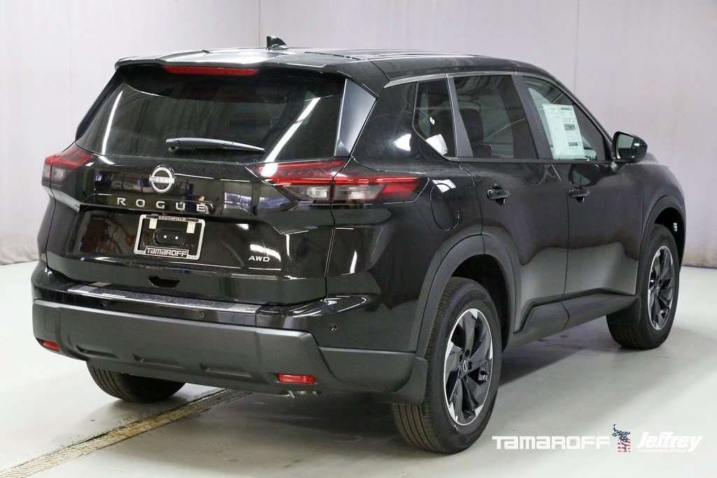 Vehicle image 4 of 15