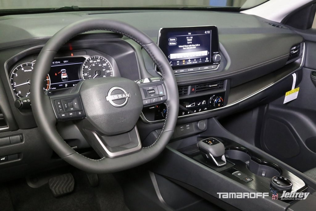Vehicle image 7 of 15