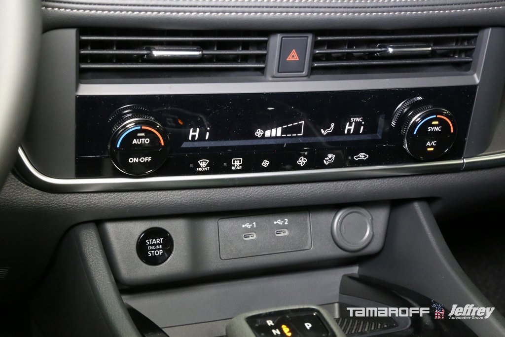 Vehicle image 11 of 15