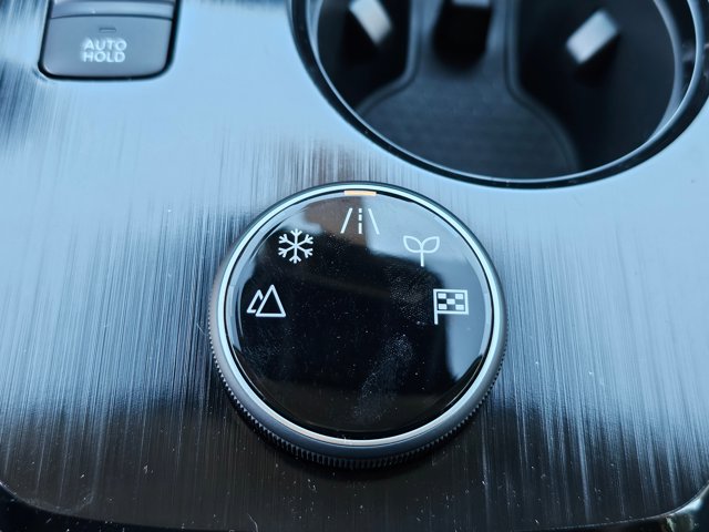Vehicle image 29 of 34