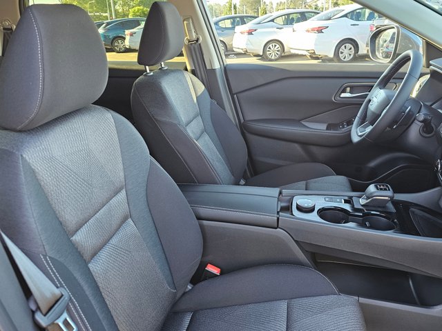 Vehicle image 12 of 34