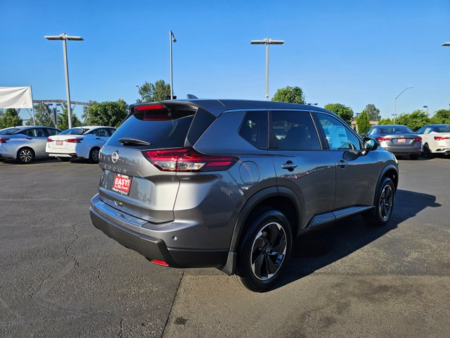 Vehicle image 5 of 34