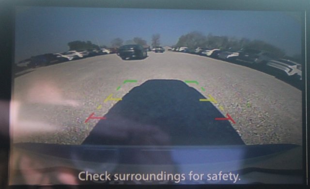 Vehicle image 14 of 19