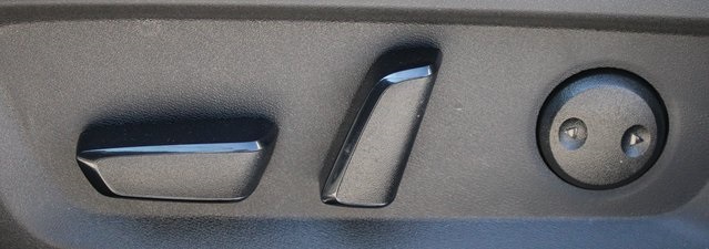 Vehicle image 6 of 19