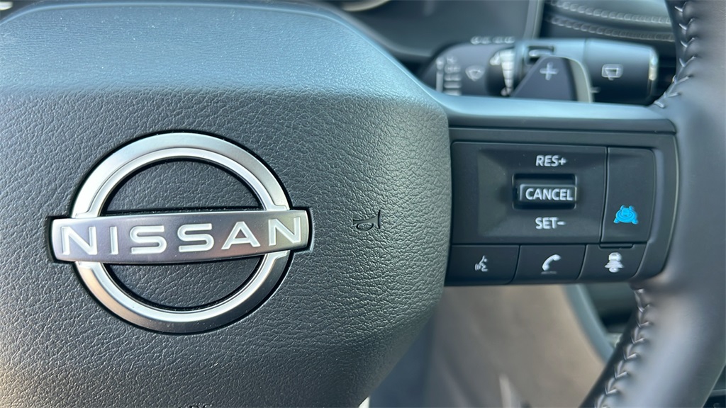 Vehicle image 20 of 30
