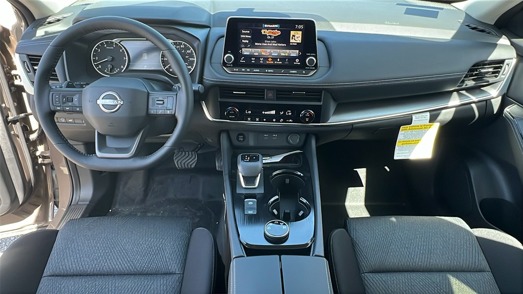 Vehicle image 26 of 30