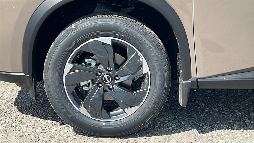 Vehicle image 9 of 30