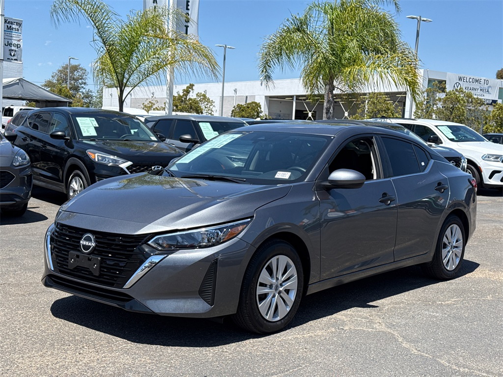 Vehicle image 1 of 32