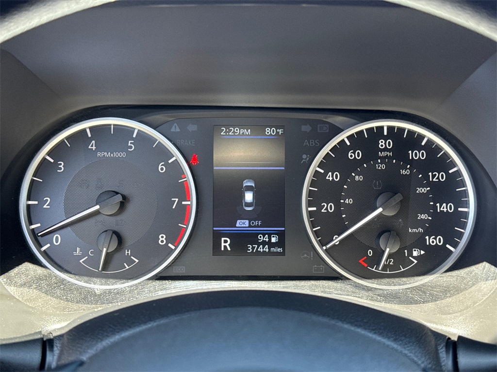 Vehicle image 22 of 32