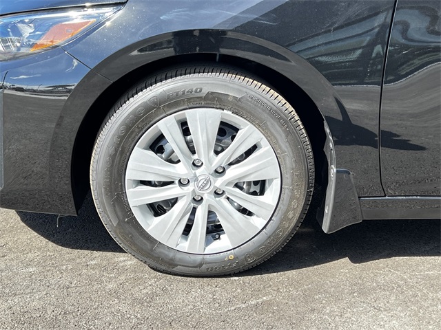 2025 Nissan Sentra S Image 27 of 28