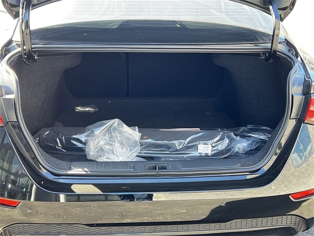 2025 Nissan Sentra S Image 9 of 28