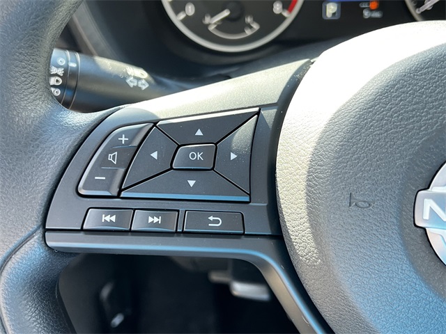 2025 Nissan Sentra S Image 13 of 28