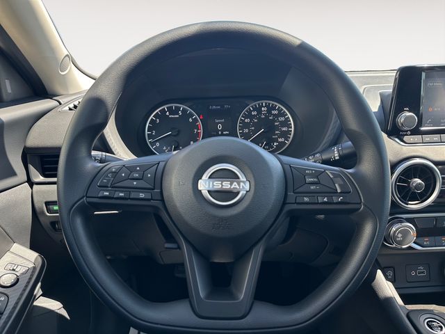 Vehicle image 17 of 20