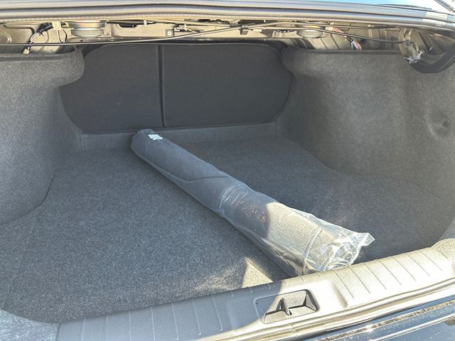 Vehicle image 10 of 20