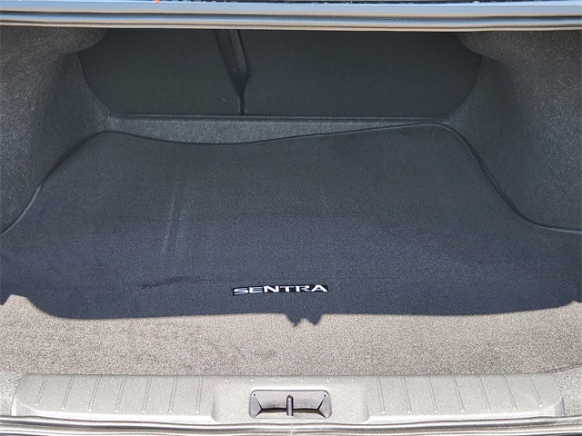 Vehicle image 8 of 22