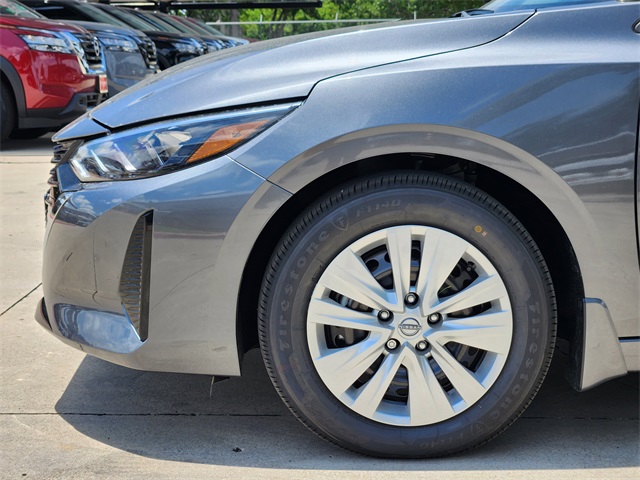 Vehicle image 7 of 22