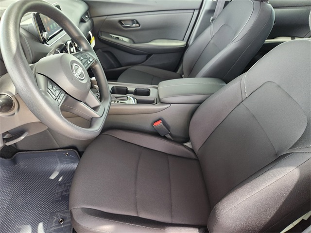 Vehicle image 9 of 22