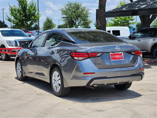 Vehicle image 4 of 22