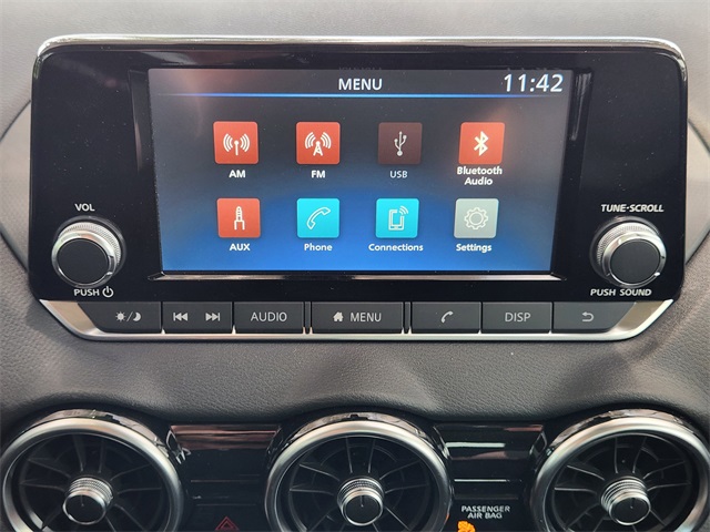 Vehicle image 15 of 22