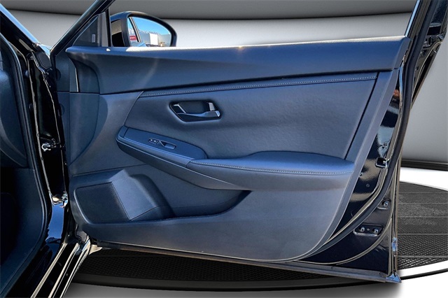 2025 Nissan Sentra S Image 26 of 33