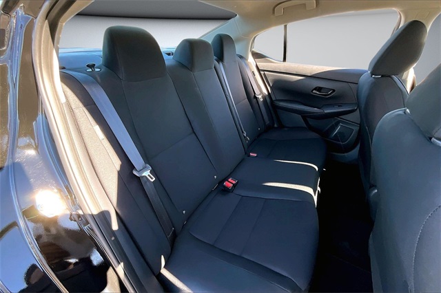 2025 Nissan Sentra S Image 10 of 33