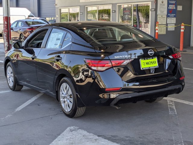 Vehicle image 6 of 22