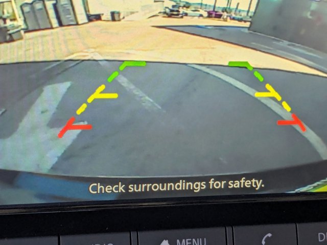 Vehicle image 18 of 22