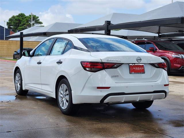 Vehicle image 4 of 22