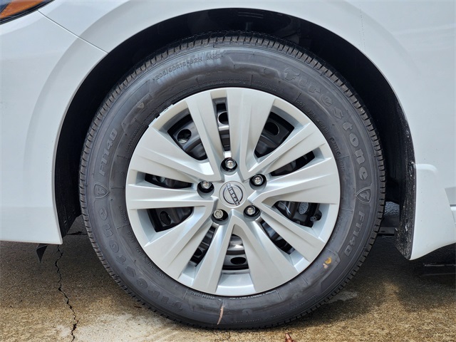Vehicle image 6 of 22