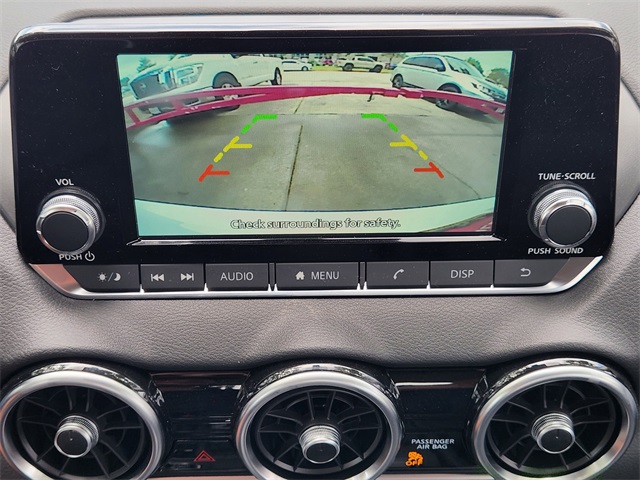 Vehicle image 13 of 22