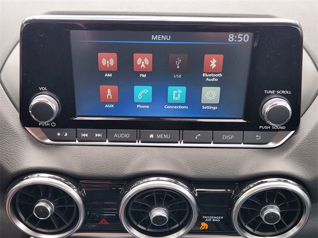Vehicle image 14 of 22