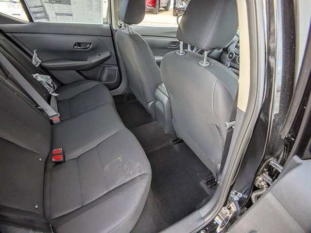 Vehicle image 9 of 25